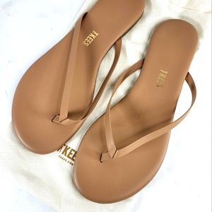 TKEES Size 7 New With Bag no Tags Brown